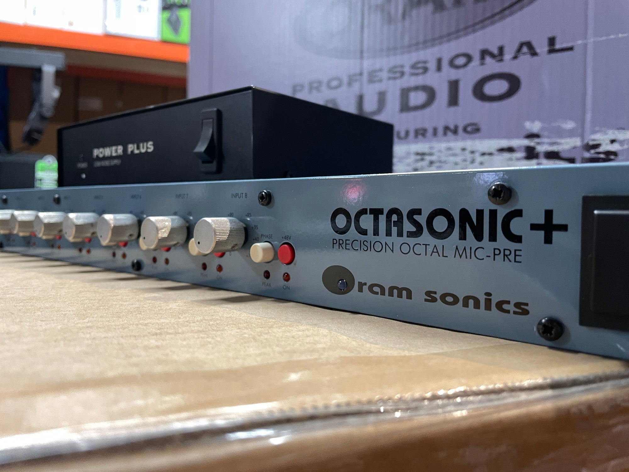 Pre-Owned Oram Sonics Octasonic+ 8-Channel Microphone Preamp Rack